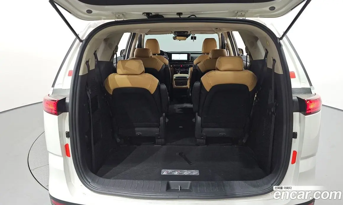 Kia Carnival 2021 2.2 автомат (гидро), фото 20