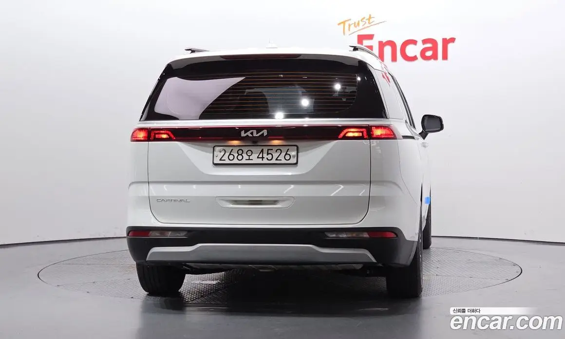Kia Carnival 2021 2.2 автомат (гидро), фото 4