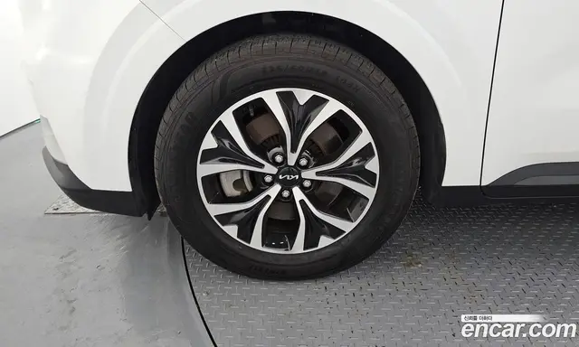 Kia Carnival 2021 2.2 автомат (гидро), миниатюра 5