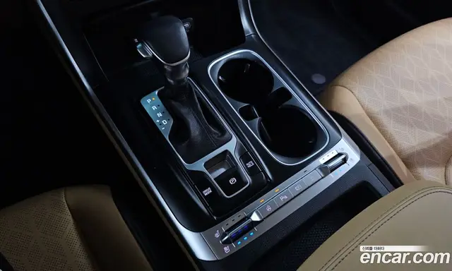 Kia Carnival 2021 2.2 автомат (гидро), миниатюра 9