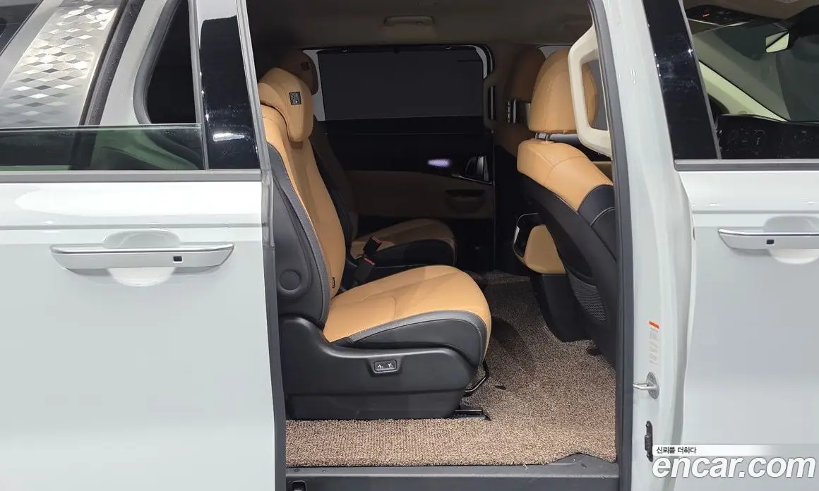 Kia Carnival 2022 2.2 автомат (гидро), фото 12 Kia Carnival 2022 2.2 автомат (гидро), фото 12