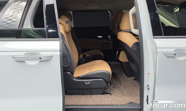 Kia Carnival 2022 2.2 автомат (гидро), миниатюра 12