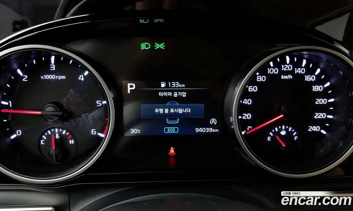 Kia Carnival 2022 2.2 автомат (гидро), фото 8 Kia Carnival 2022 2.2 автомат (гидро), фото 8