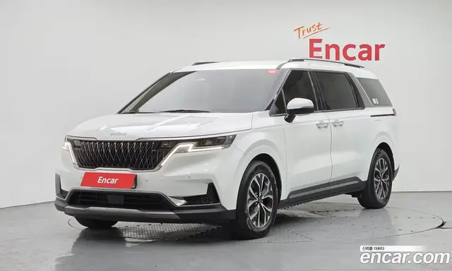 Kia Carnival, 2023, 69 267 км