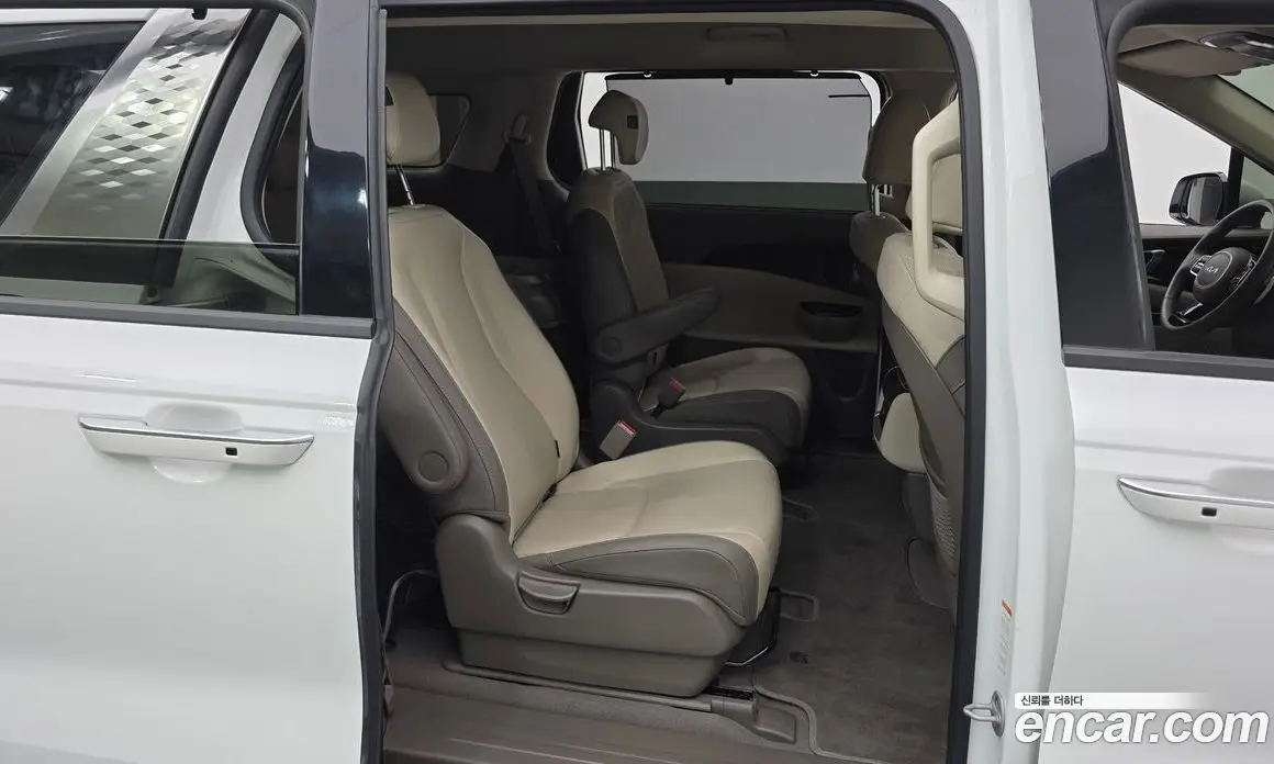 Kia Carnival 2023 2.2 автомат (гидро), фото 11 Kia Carnival 2023 2.2 автомат (гидро), фото 11