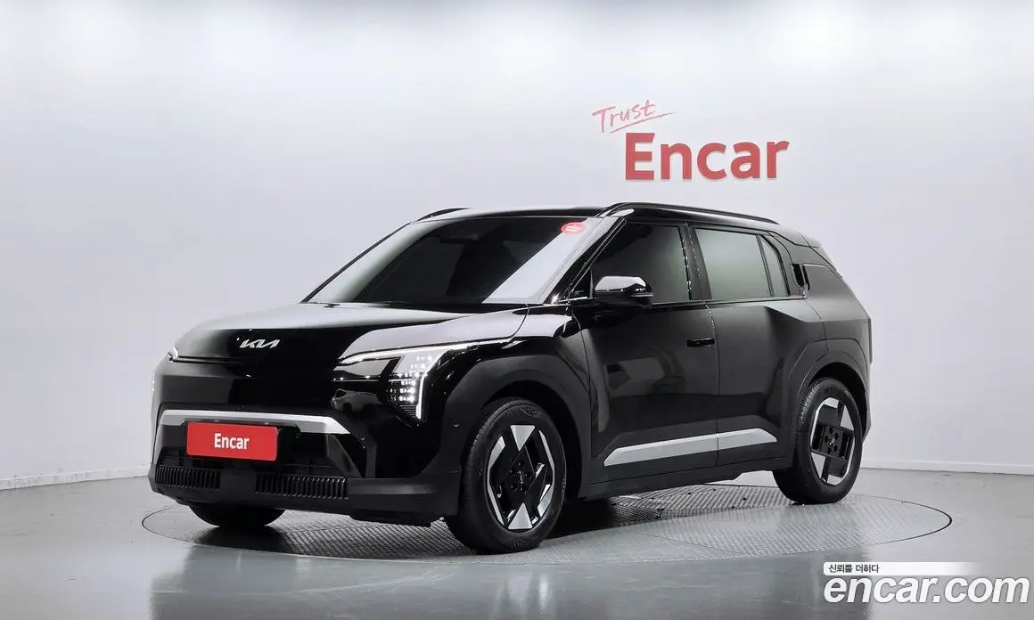 Kia EV3 2024 0.2 автомат (гидро), фото 1 Kia EV3 2024 0.2 автомат (гидро), фото 1