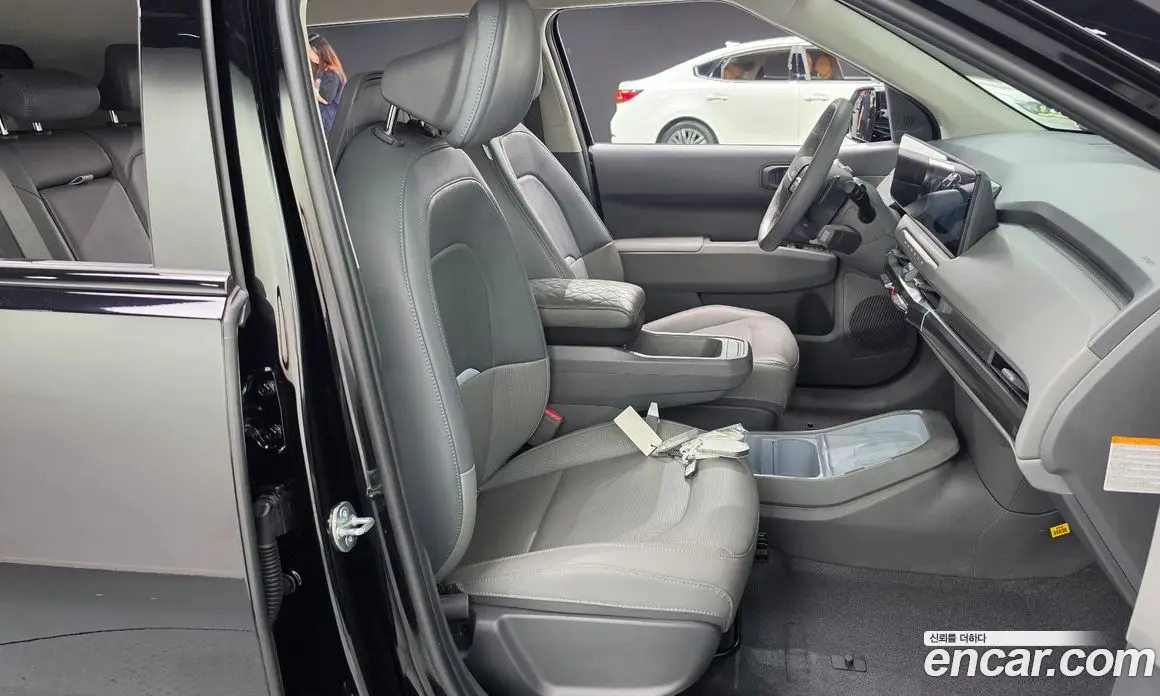 Kia EV3 2024 0.2 автомат (гидро), фото 16 Kia EV3 2024 0.2 автомат (гидро), фото 16