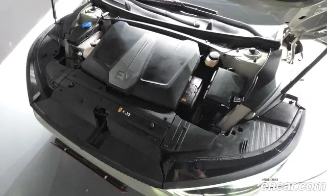Kia EV6 2021 0.1 автомат (гидро), миниатюра 6 Kia EV6 2021 0.1 автомат (гидро), миниатюра 6