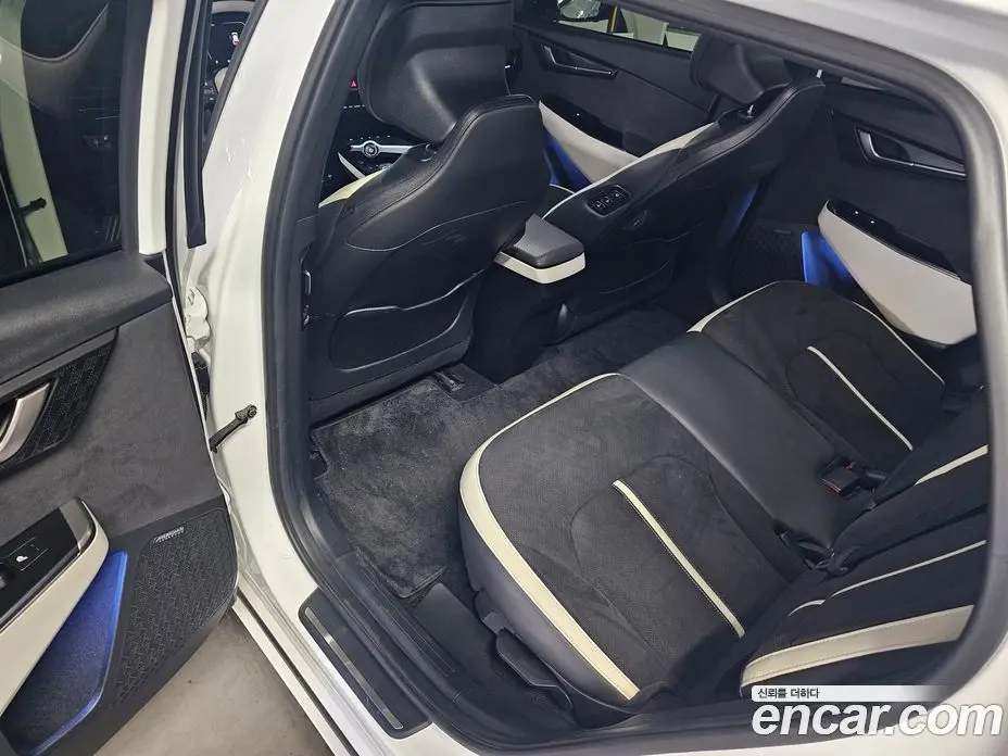 Kia EV6 2024 0.1 автомат (гидро), фото 11