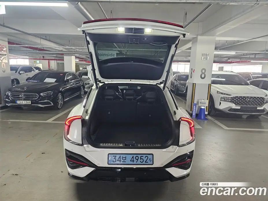 Kia EV6 2024 0.1 автомат (гидро), фото 6