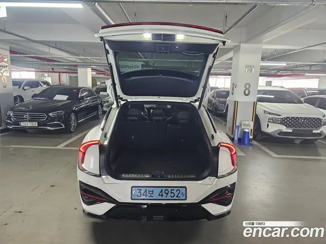 Kia EV6 2024 0.1 автомат (гидро), миниатюра 6