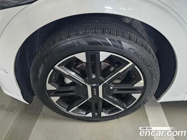 Kia EV6 2024 0.1 автомат (гидро), миниатюра 8