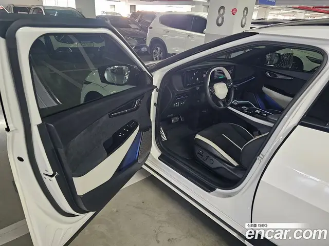 Kia EV6 2024 0.1 автомат (гидро), миниатюра 9
