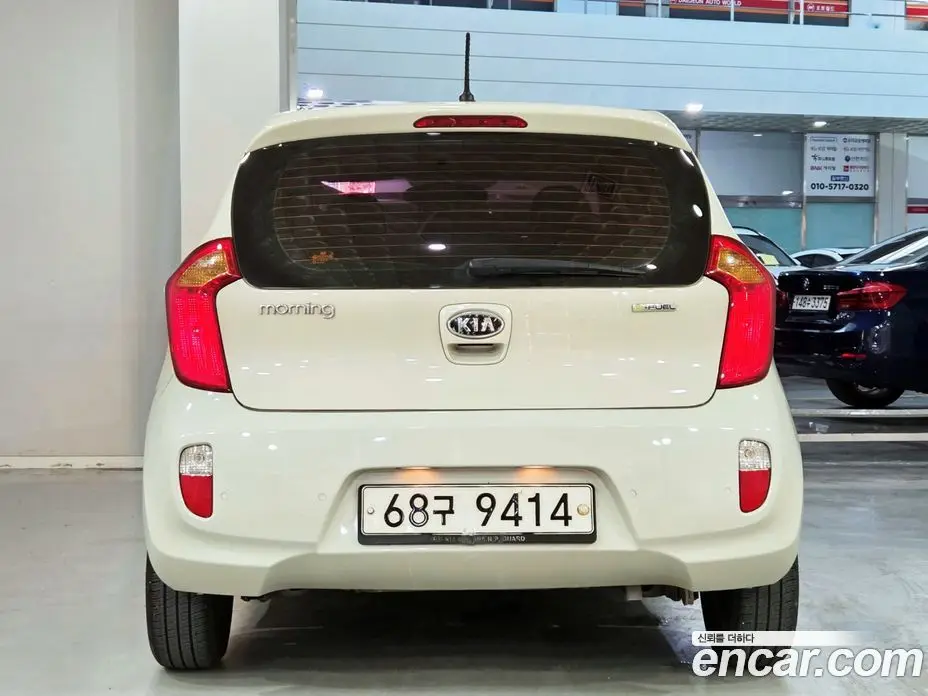 Kia Morning 2011 1.0 автомат (гидро), фото 5