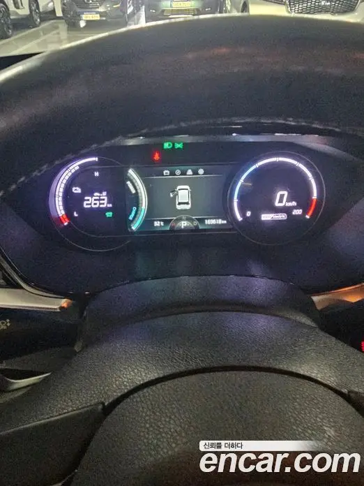 Kia Niro 2022 0.1 автомат (гидро), фото 14