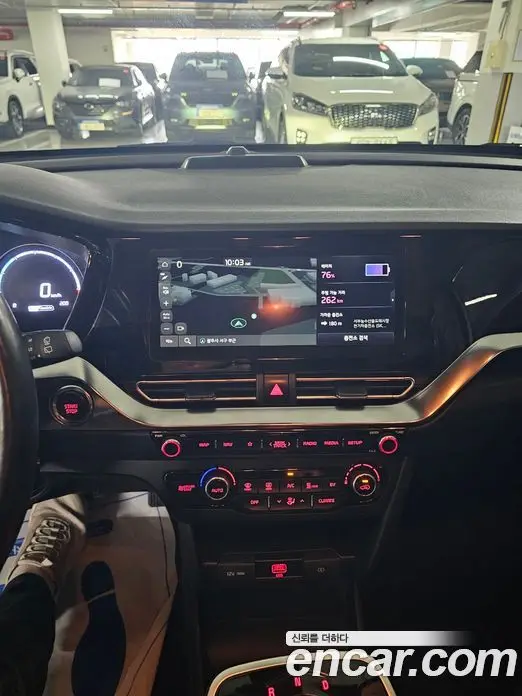 Kia Niro 2022 0.1 автомат (гидро), фото 16