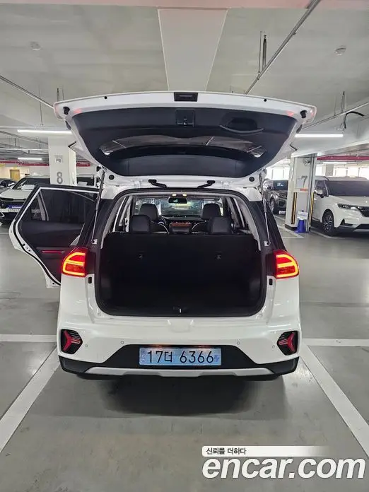 Kia Niro 2022 0.1 автомат (гидро), миниатюра 5