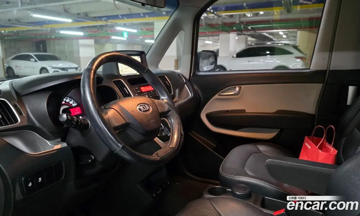 Kia Ray 2014 1.0 автомат (гидро), фото 14