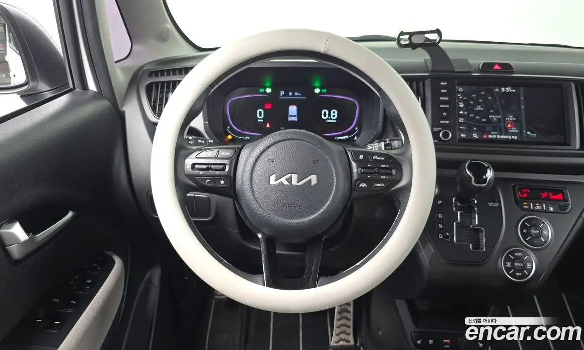 Kia Ray 2023 1.0 автомат (гидро), фото 18