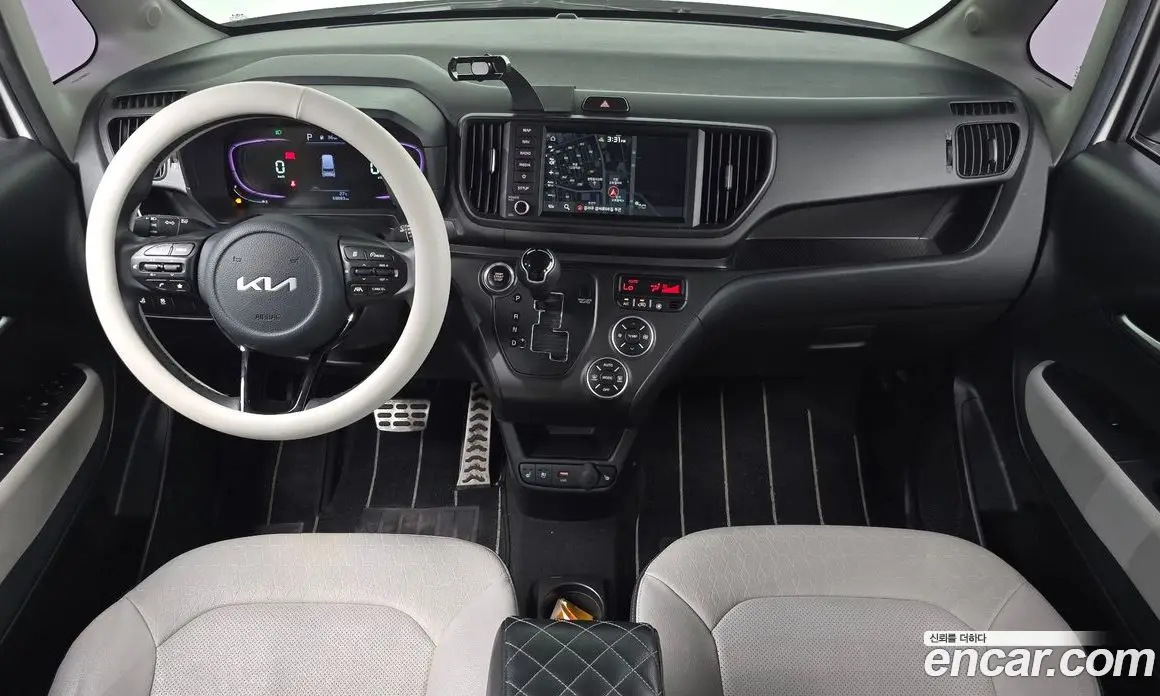 Kia Ray 2023 1.0 автомат (гидро), фото 9