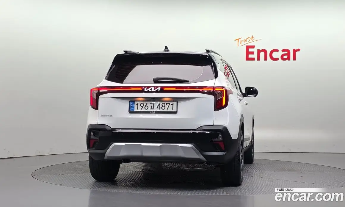 Kia Seltos 2022 2.0 автомат (гидро), фото 4 Kia Seltos 2022 2.0 автомат (гидро), фото 4