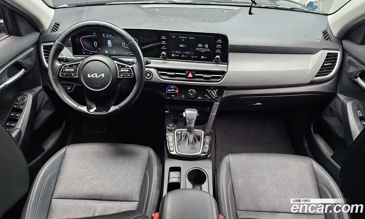 Kia Seltos 2023 2.0 автомат (гидро), фото 7 Kia Seltos 2023 2.0 автомат (гидро), фото 7