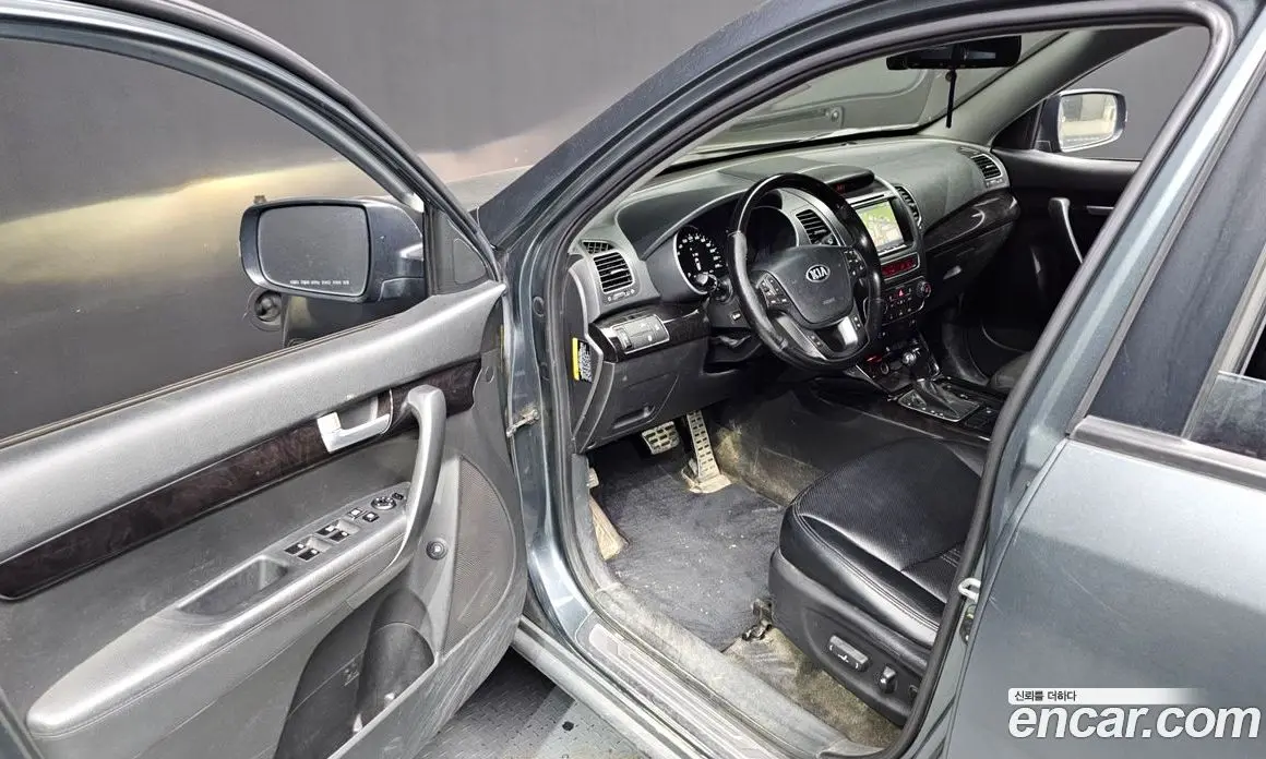 Kia Sorento 2014 2.0 автомат (гидро), фото 10 Kia Sorento 2014 2.0 автомат (гидро), фото 10
