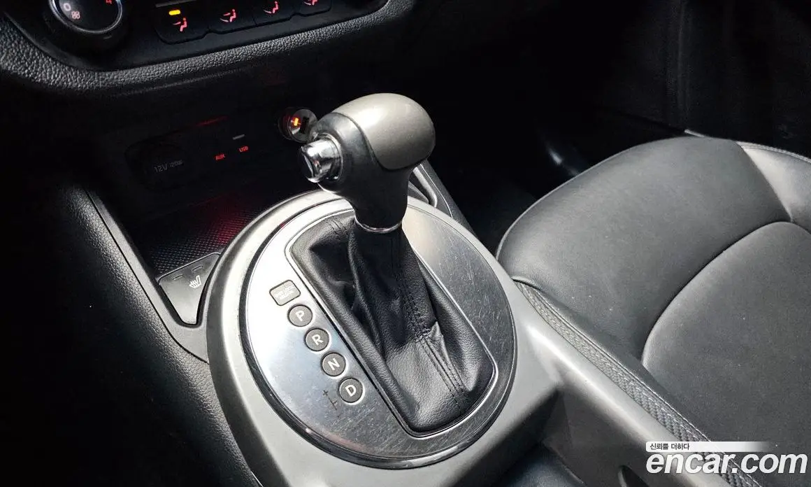 Kia Sportage 2015 2.0 автомат (гидро), фото 12