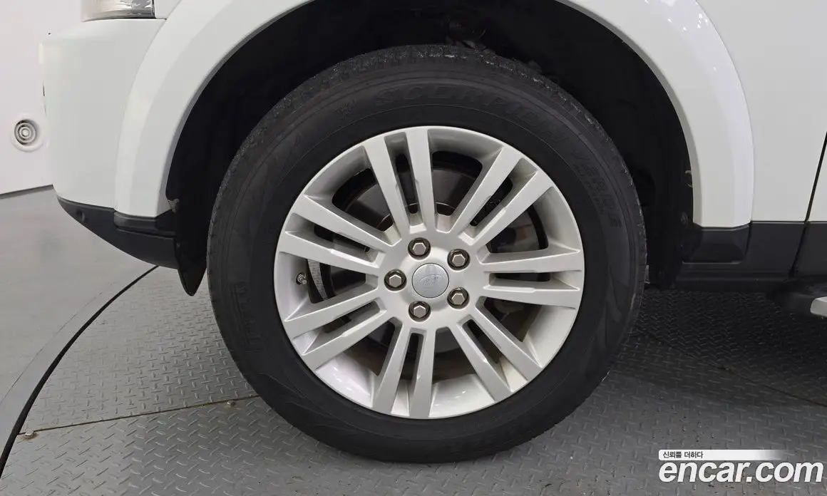 Land Rover Discovery 2016 3.0 автомат (гидро), фото 5