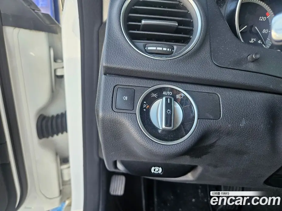 Mercedes-Benz C-Class 2013 2.1 автомат (гидро), фото 6