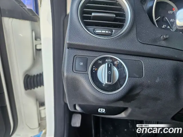 Mercedes-Benz C-Class 2013 2.1 автомат (гидро), миниатюра 6