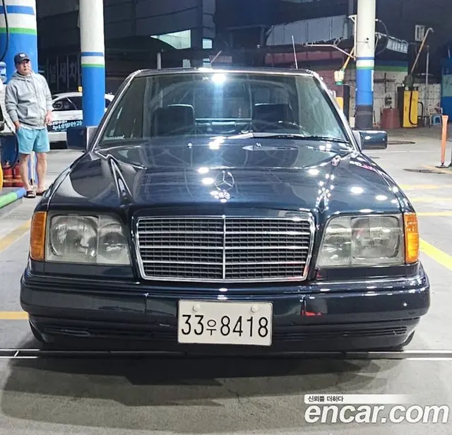 Mercedes-Benz E-Class, 1995, 186 047 км