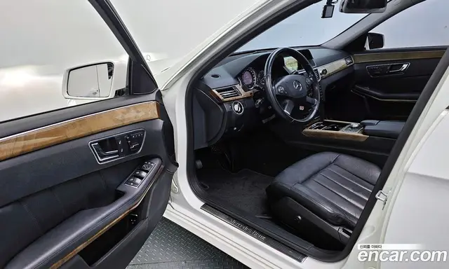 Mercedes-Benz E-Class 2011 3.5 автомат (гидро), миниатюра 11