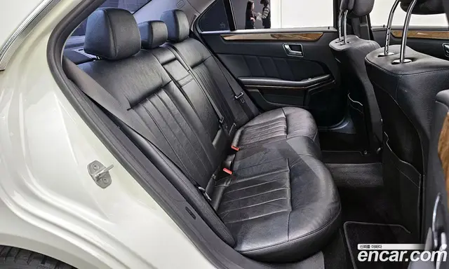 Mercedes-Benz E-Class 2011 3.5 автомат (гидро), миниатюра 12