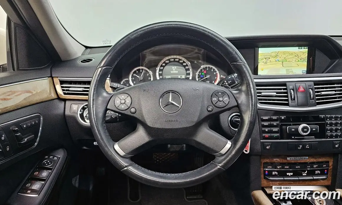 Mercedes-Benz E-Class 2011 3.5 автомат (гидро), фото 13