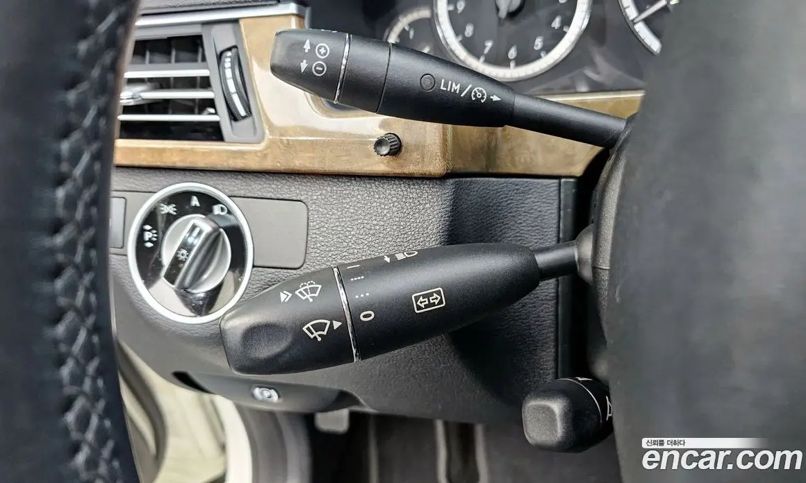 Mercedes-Benz E-Class 2011 3.5 автомат (гидро), фото 17
