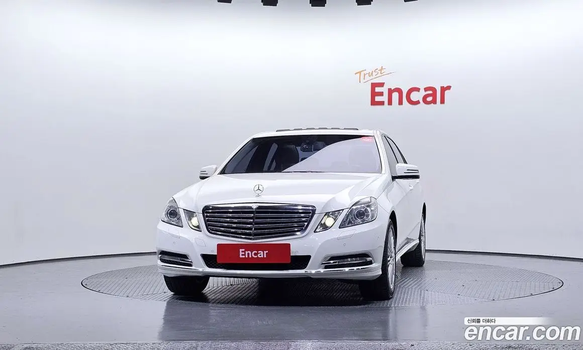 Mercedes-Benz E-Class 2011 3.5 автомат (гидро), фото 3