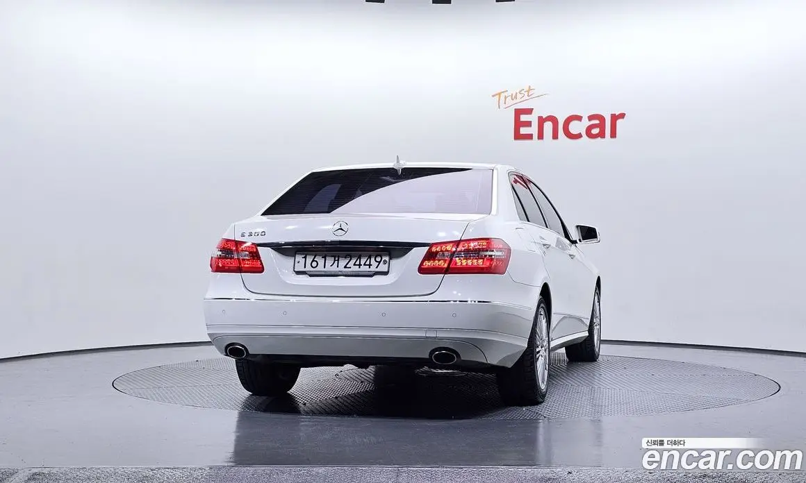 Mercedes-Benz E-Class 2011 3.5 автомат (гидро), фото 4