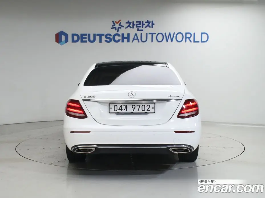 Mercedes-Benz E-Class 2017 2.0 автомат (гидро), фото 4