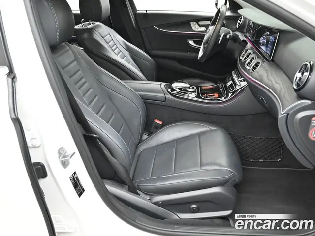 Mercedes-Benz E-Class 2017 2.0 автомат (гидро), миниатюра 10