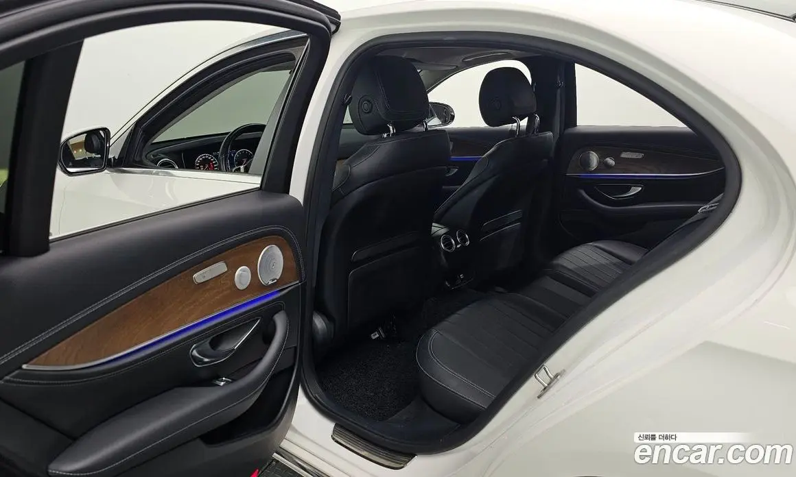 Mercedes-Benz E-Class 2019 2.0 автомат (гидро), фото 11