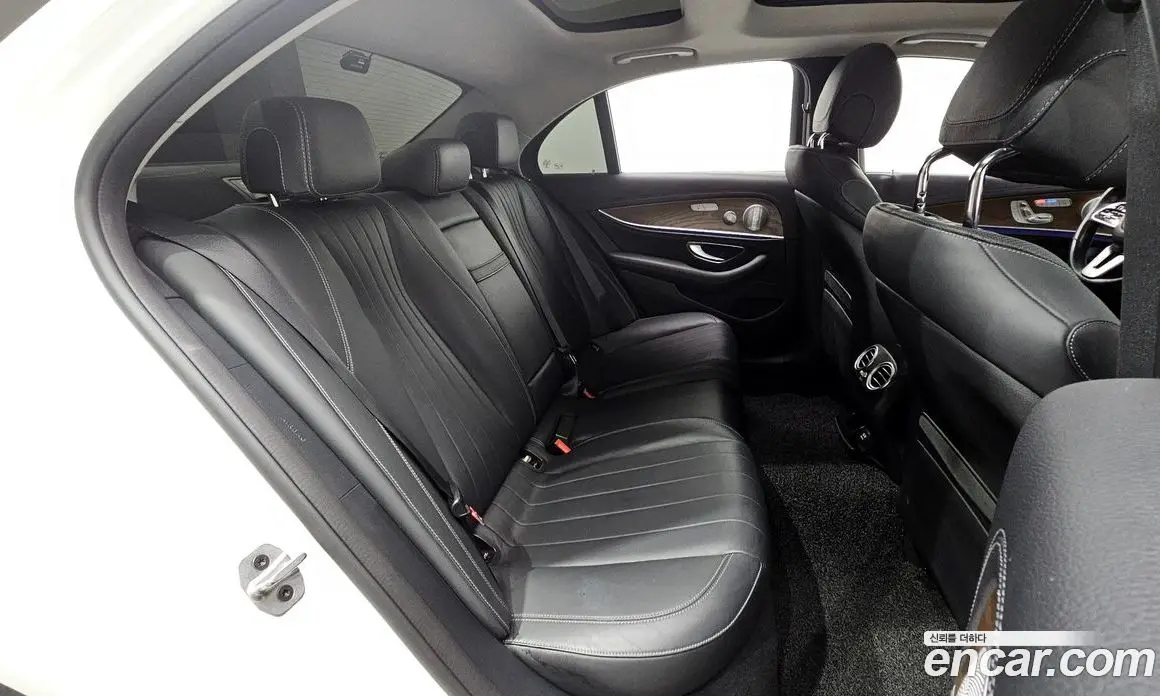 Mercedes-Benz E-Class 2019 2.0 автомат (гидро), фото 17