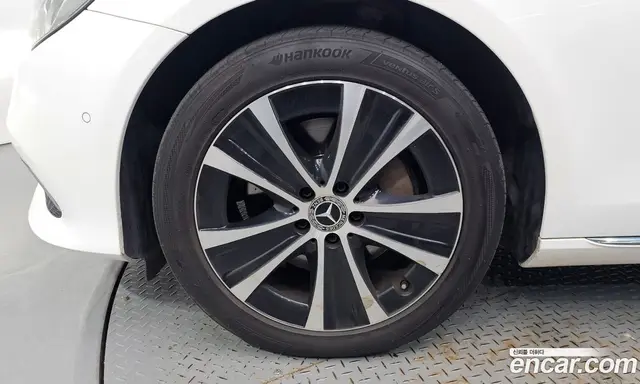 Mercedes-Benz E-Class 2019 2.0 автомат (гидро), миниатюра 5