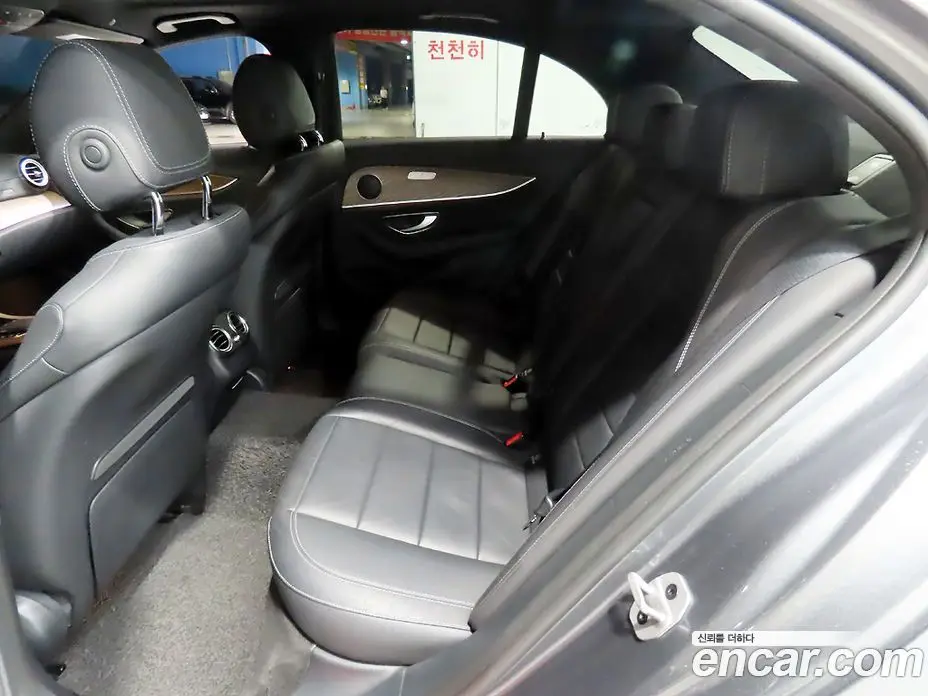 Mercedes-Benz E-Class 2020 2.0 автомат (гидро), фото 12