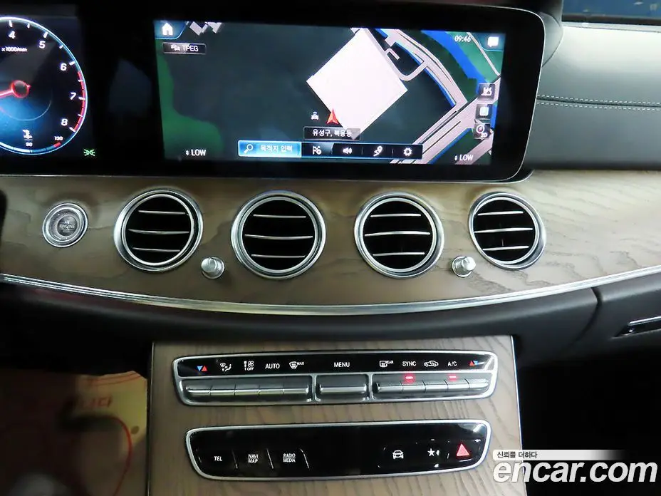 Mercedes-Benz E-Class 2020 2.0 автомат (гидро), фото 16