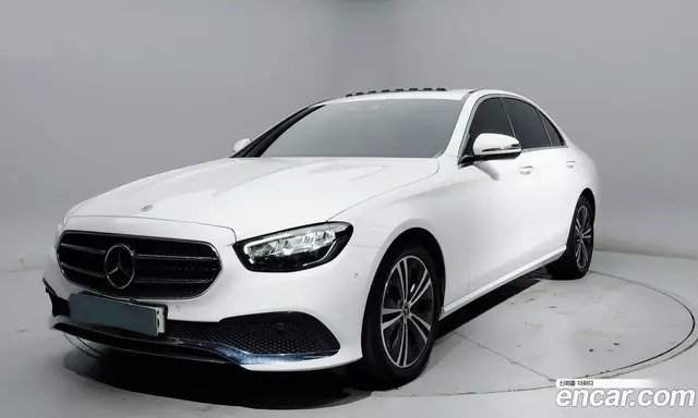 Mercedes-Benz E-Class, 2021, 59 938 км