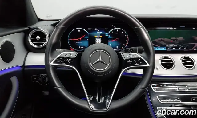 Mercedes-Benz E-Class 2021 2.0 автомат (гидро), миниатюра 11
