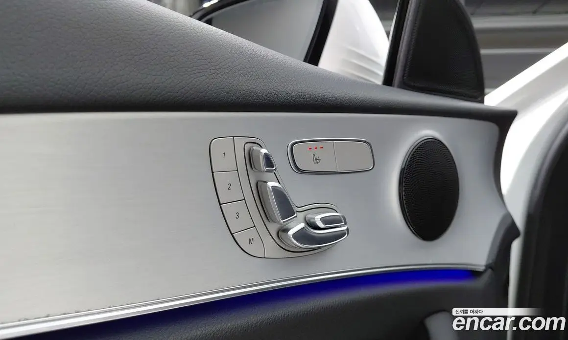 Mercedes-Benz E-Class 2021 2.0 автомат (гидро), фото 12