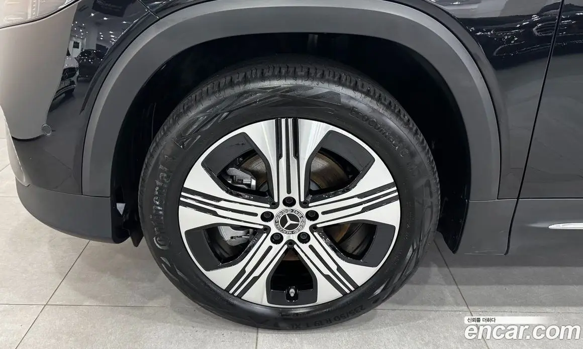 Mercedes-Benz EQB 2025 0.2 автомат (гидро), фото 5