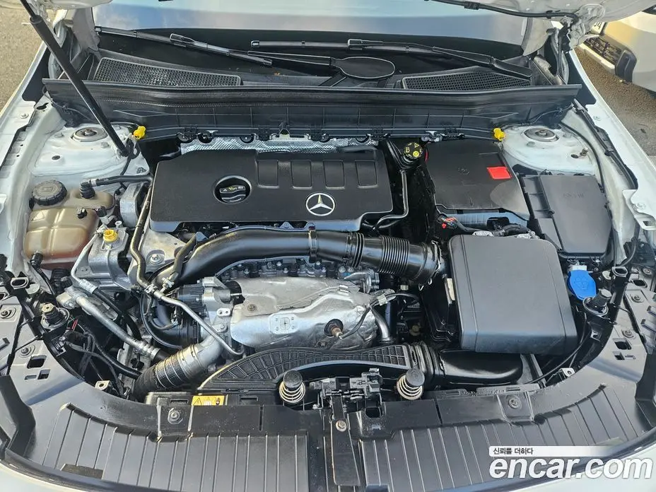 Mercedes-Benz GLB-Class 2020 2.0 автомат (гидро), фото 12 Mercedes-Benz GLB-Class 2020 2.0 автомат (гидро), фото 12